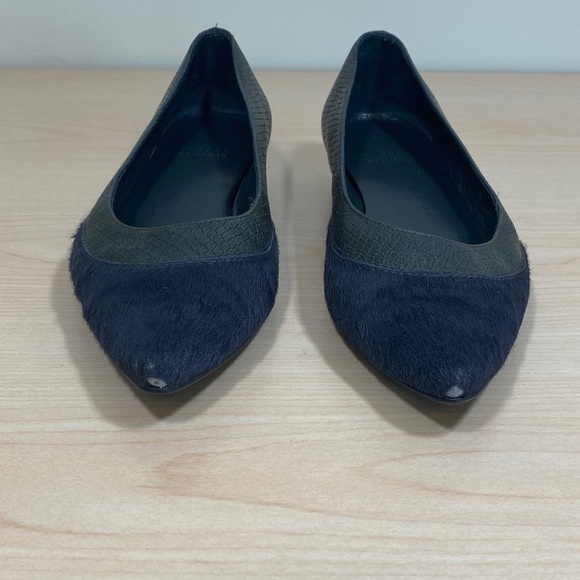 Stuart Weitzman Grey Snake Embossed Leather Flats with Pointy Toe - Picture 2 of 12